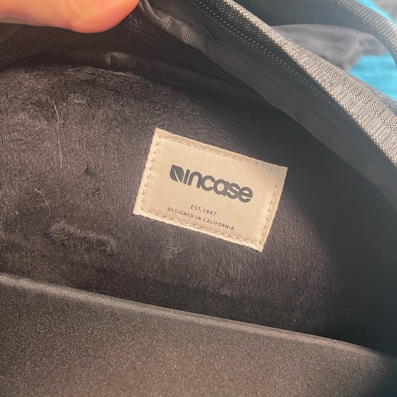 Adult Incase city Backpack - Picture 4 of 8